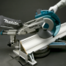 Sierra de inglete telescópica